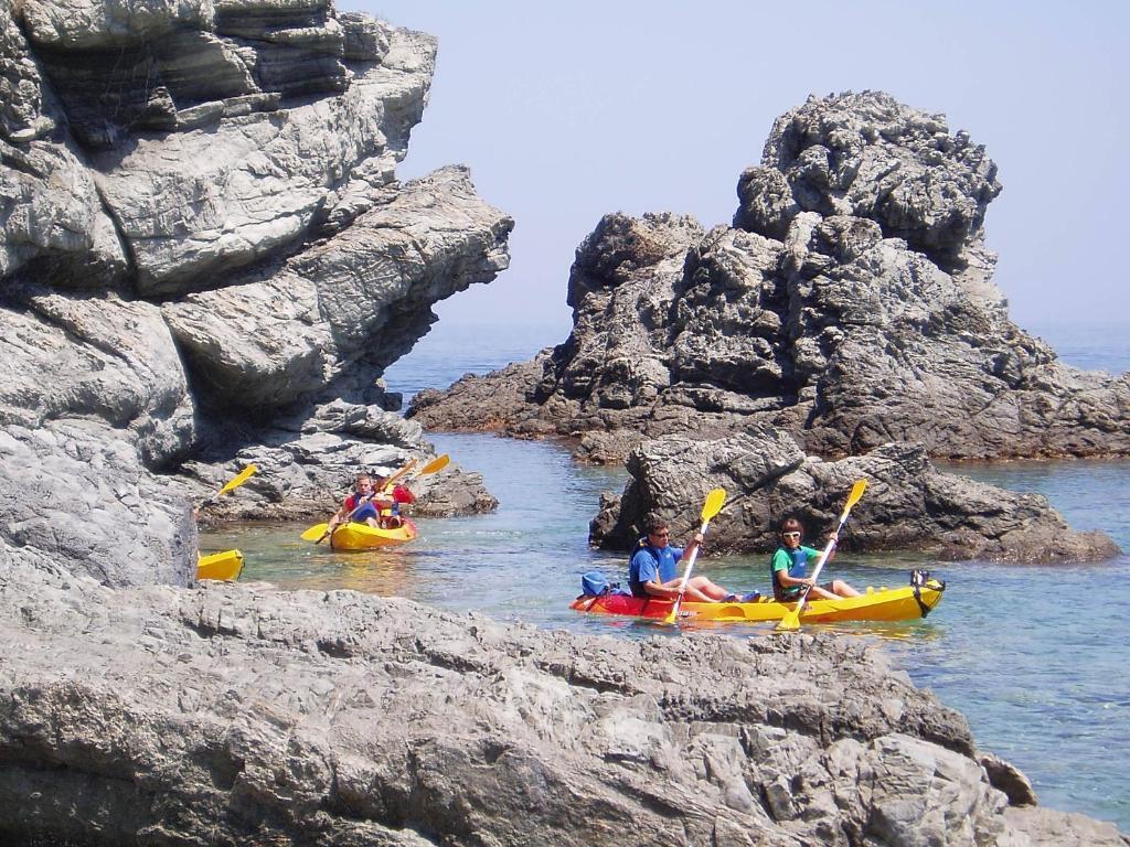 Hostal Puig Rom Roses Esterno foto