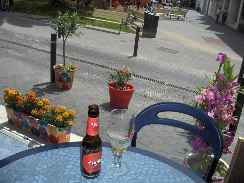 Hostal Puig Rom Roses Esterno foto